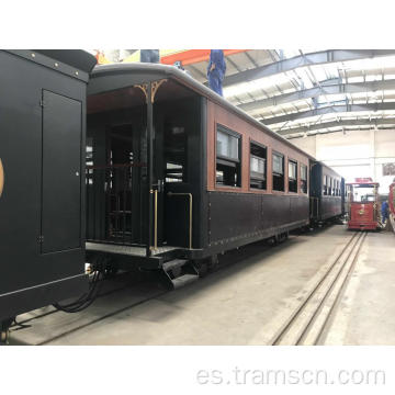 Locomotora de vapor europea nostálgica antigua